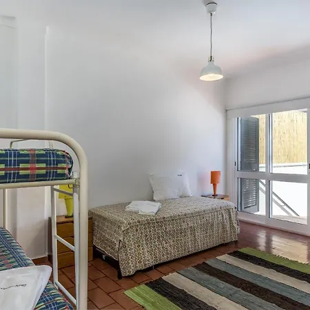 Flh Spacious House *
