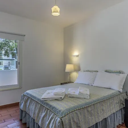 Дом отдыха Flh Spacious House *